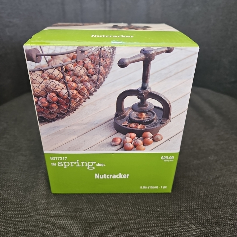 NIB The Spring Shop Sturdy Nutcracker Christmas Holiday Nut Cracking